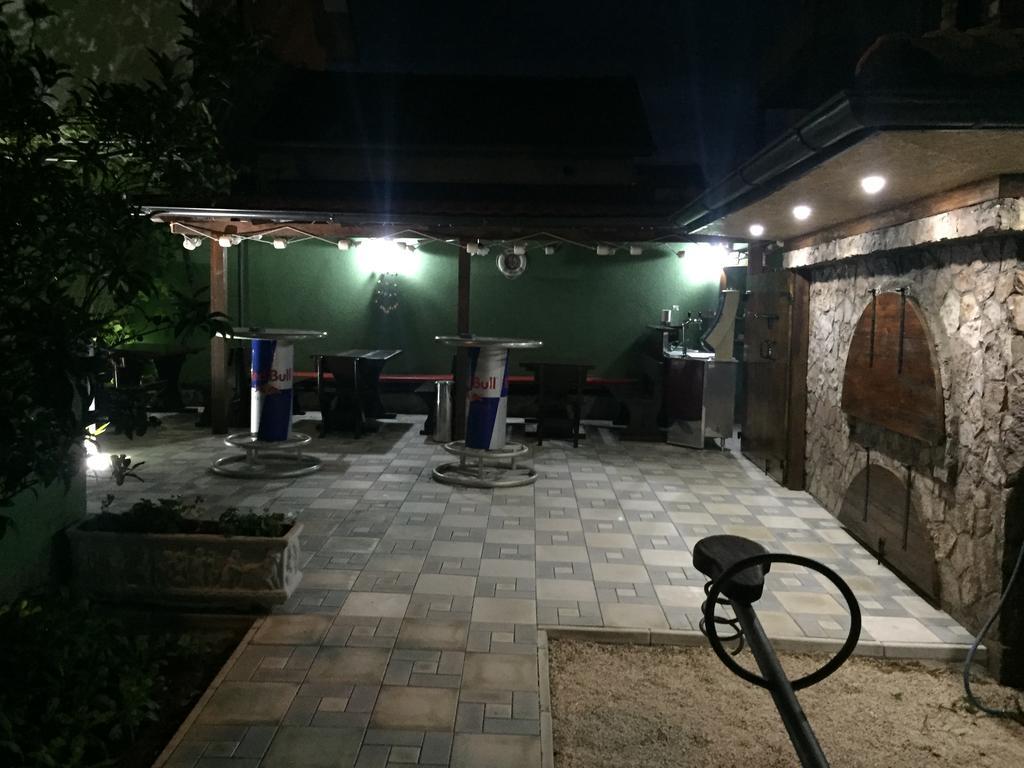 Apartments Vranes Tivat Zewnętrze zdjęcie